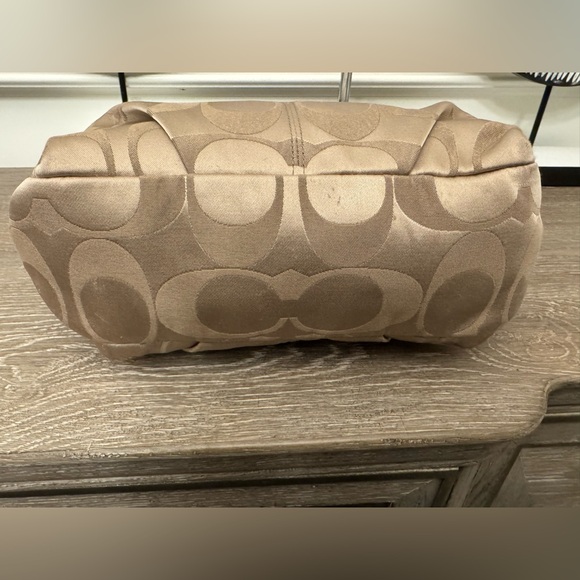 Coach shoulder bag - Picture 2 of 13